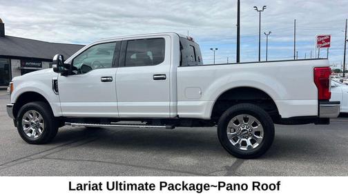 White Platinum Clearcoat Metallic 2017 Ford F-250 Lariat