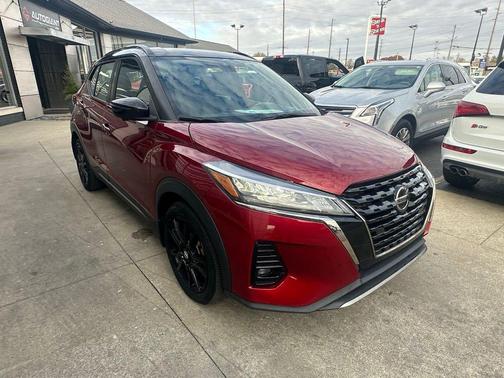 2021 Nissan Kicks SR