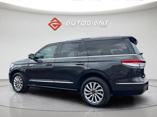 Starlight Gray Premium Colorant 2023 Lincoln Navigator Standard
