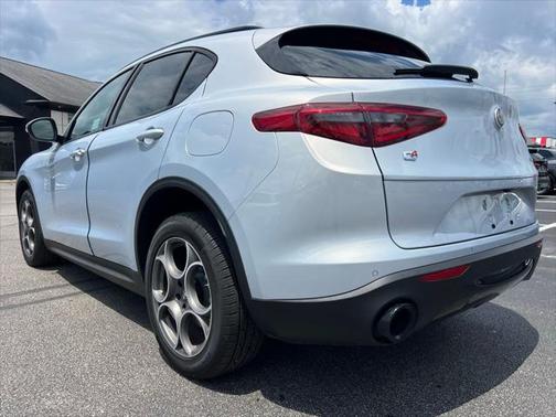 2022 Alfa Romeo Stelvio Sprint