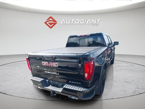 Black 2022 GMC Sierra 1500 Denali