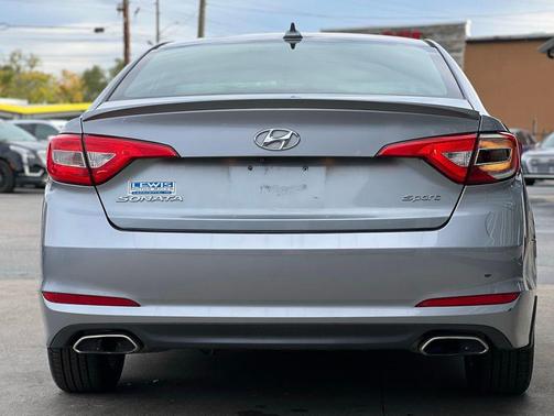 2015 Hyundai SONATA Sport