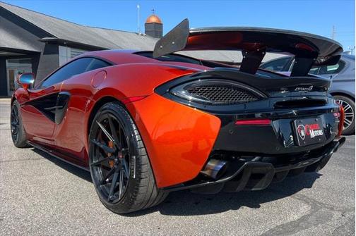 2019 McLaren 570S Base