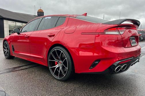 2022 Kia Stinger GT1