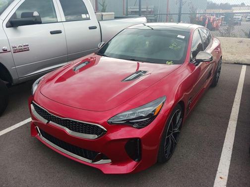 2022 Kia Stinger GT1