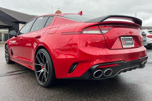 2022 Kia Stinger GT1