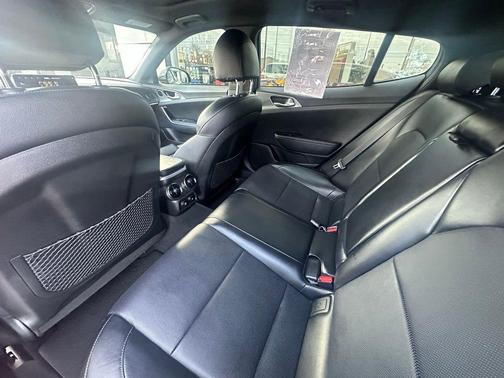 2022 Kia Stinger GT1