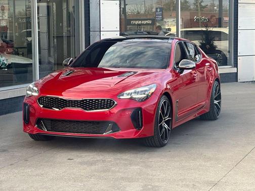 2022 Kia Stinger GT1