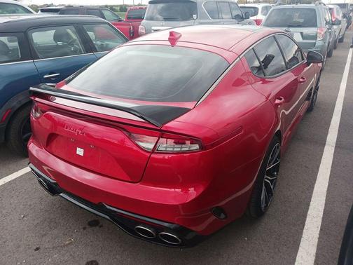 2022 Kia Stinger GT1