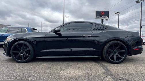 2017 Ford Mustang V6