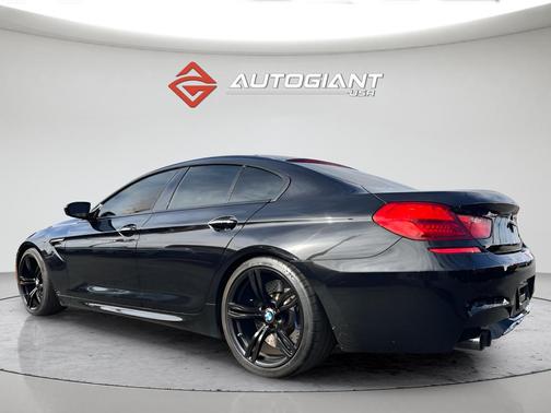 Black Sapphire Metallic 2015 BMW M6 Base