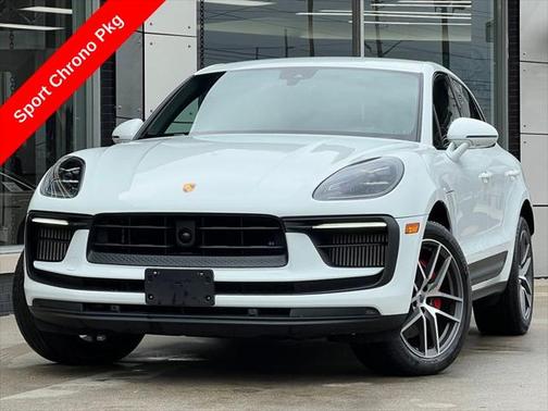 2023 Porsche Macan Base