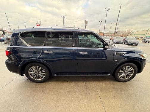 2018 INFINITI QX80 Base