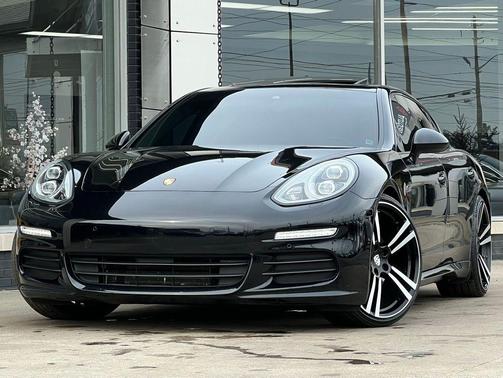2014 Porsche Panamera 4