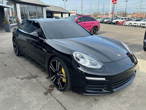 2014 Porsche Panamera 4