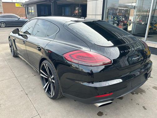 2014 Porsche Panamera 4