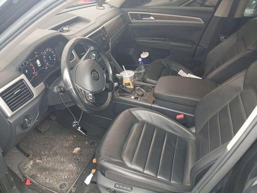 2018 Volkswagen Atlas 3.6L SEL Premium