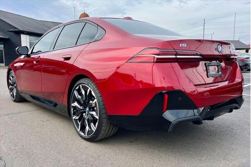2024 BMW i5 eDrive40