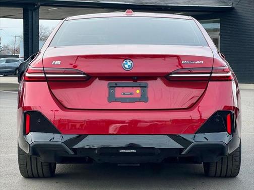 2024 BMW i5 eDrive40