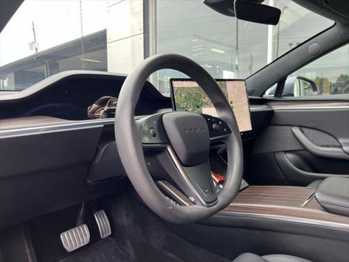 2023 Tesla Model S Base