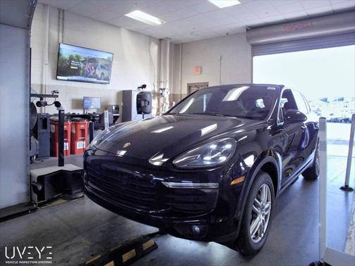 2016 Porsche Cayenne Base