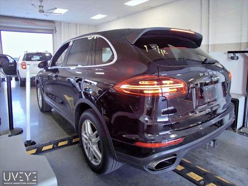2016 Porsche Cayenne Base
