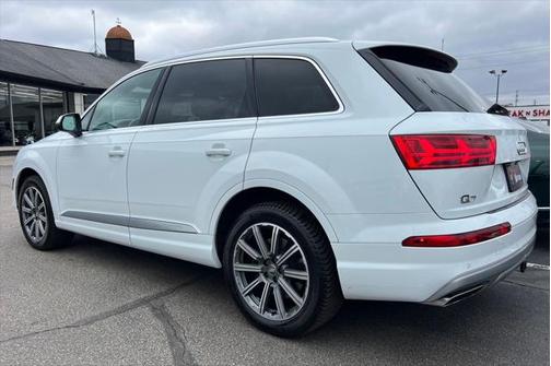 2019 Audi Q7 45 Premium Plus