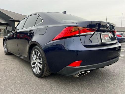 2018 Lexus IS 300 Base