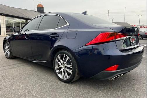 2018 Lexus IS 300 Base