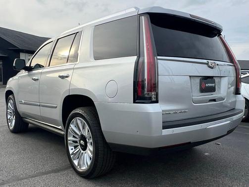 2020 Cadillac Escalade Platinum