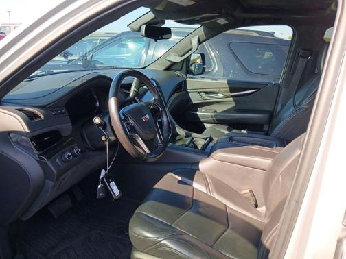 2020 Cadillac Escalade Platinum