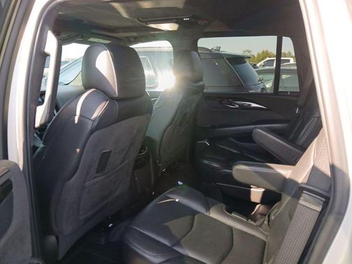 2020 Cadillac Escalade Platinum