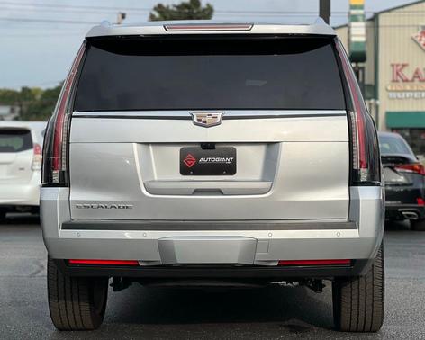 2020 Cadillac Escalade Platinum