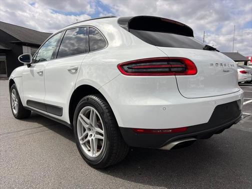 2018 Porsche Macan Base