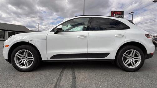 2018 Porsche Macan Base