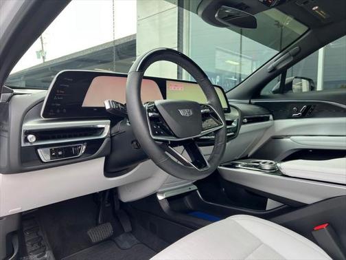 2024 Cadillac LYRIQ Sport w/1SJ