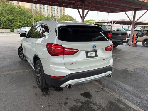 White Metallic 2022 BMW X1 sDrive28i