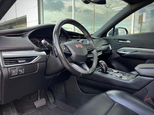 2019 Cadillac XT4 Premium Luxury