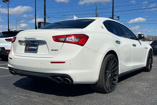 Bianco 2018 Maserati Ghibli Base