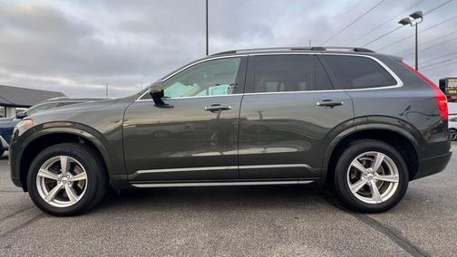 2018 Volvo XC90 T5 Momentum