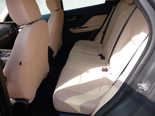 2018 Jaguar F-PACE 30t Premium