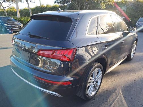 2018 Audi Q5 2.0T Tech Premium