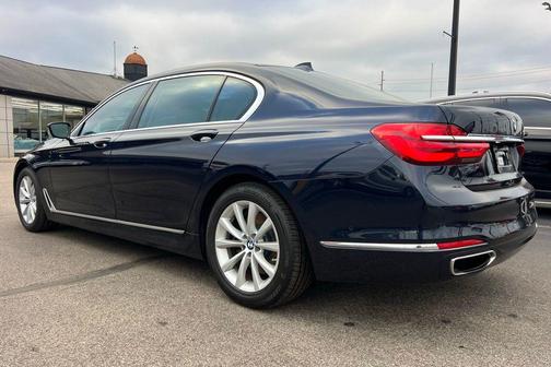 2016 BMW 740 740i