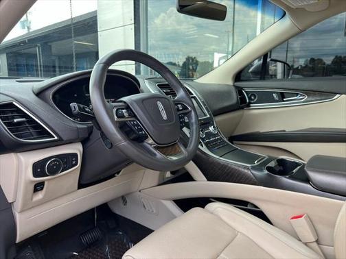 2020 Lincoln Nautilus Reserve