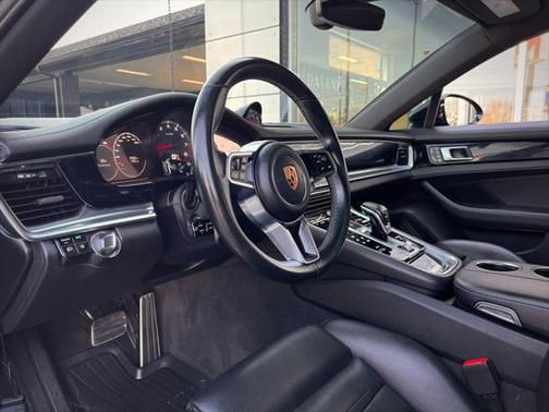 2018 Porsche Panamera 4S