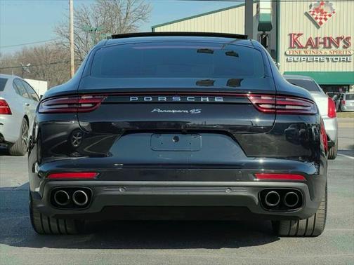 2018 Porsche Panamera 4S