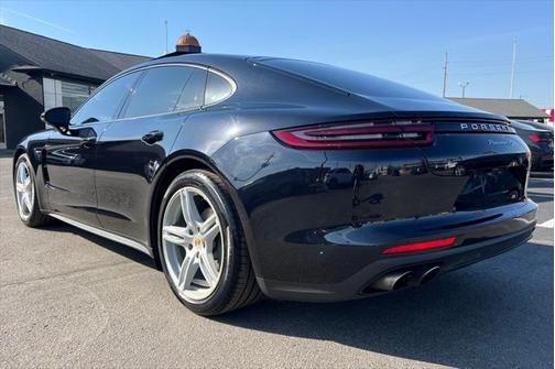 2018 Porsche Panamera 4S