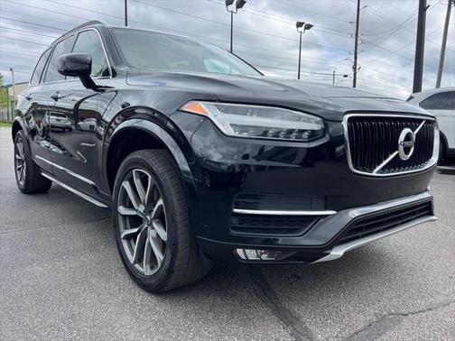 2019 Volvo XC90 T6 Momentum