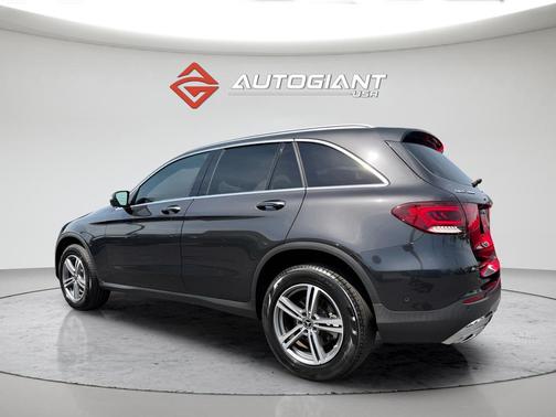 Black 2022 Mercedes-Benz GLC 300 Base