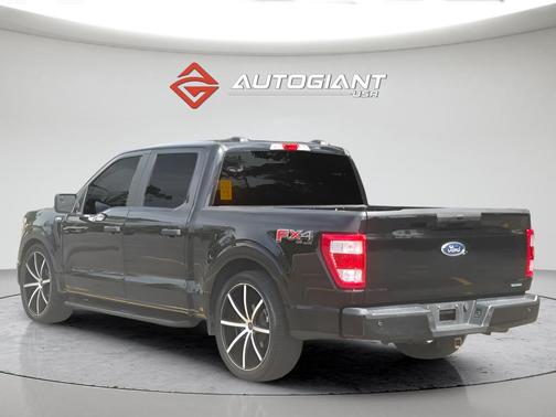 Black Metallic 2022 Ford F-150 XL